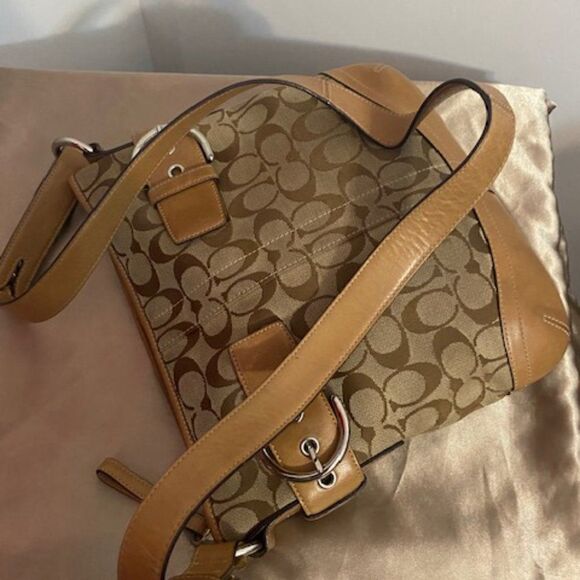 Coach Signature Jacquard Canvas and Leather Soho Duffle Bag M05W-3574 - Picture 6 of 7